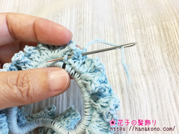 100均の材料で作れる 初めてのかぎ針編みのシュシュ 実践編 花子の髪飾り